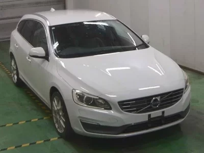 Volvo V60  с аукциона в Японии