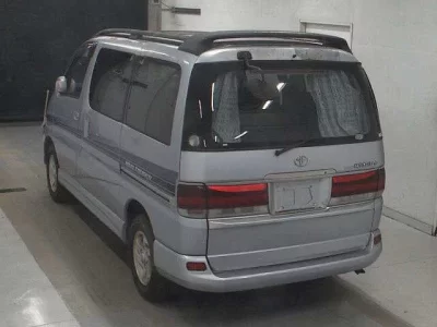 Toyota HIACE REGIUS