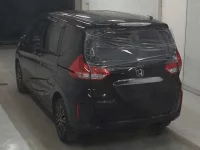 Honda FREED лот № 1139 оценка R  с аукциона в Японии 1