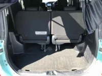 Toyota ESQUIRE лот № 10057 оценка R  с аукциона в Японии 9