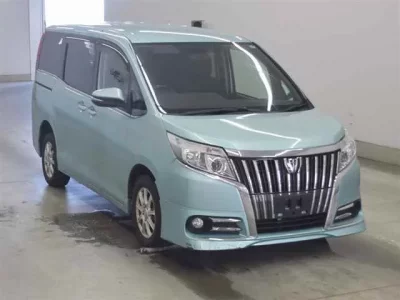 Toyota ESQUIRE  с аукциона в Японии