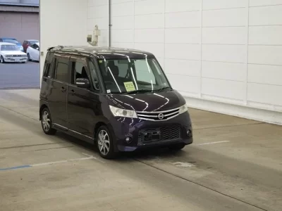 Nissan ROOX  с аукциона в Японии