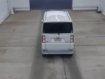 Daihatsu WAKE  с аукциона в Японии