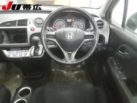 Honda STREAM лот № 7062 оценка R  с аукциона в Японии 2