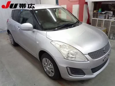Suzuki SWIFT  с аукциона в Японии
