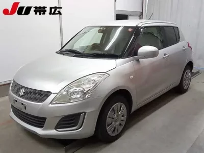Suzuki SWIFT  с аукциона в Японии