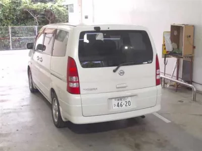 Nissan SERENA  с аукциона в Японии