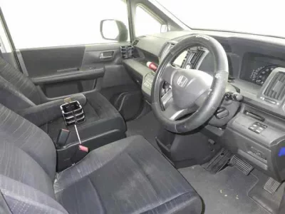 Honda STEP WAGON  с аукциона в Японии