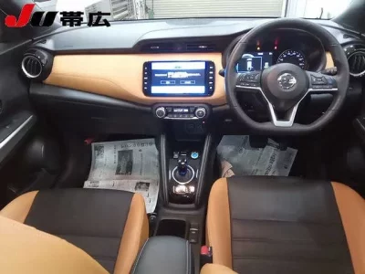 Nissan KIX  с аукциона в Японии