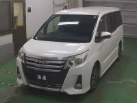 Toyota NOAH лот № 5025 оценка 3.5  с аукциона в Японии 5