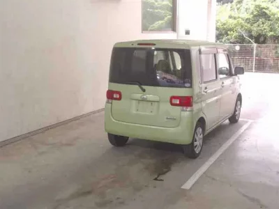 Daihatsu TANTO  с аукциона в Японии