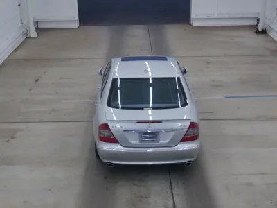 Mercedes-Benz E CLASS  с аукциона в Японии