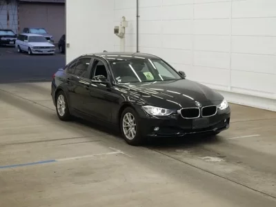 BMW 3-Series  с аукциона в Японии