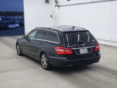 Mercedes-Benz E CLASS WAGON  с аукциона в Японии