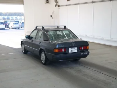 Mercedes-Benz 190 SERIES