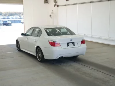 BMW 5-Series  с аукциона в Японии