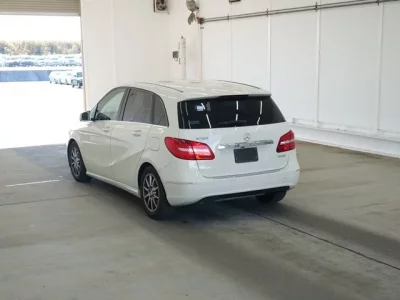 Mercedes-Benz B CLASS  с аукциона в Японии