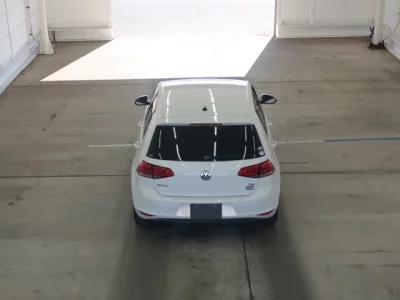 Volkswagen GOLF  с аукциона в Японии