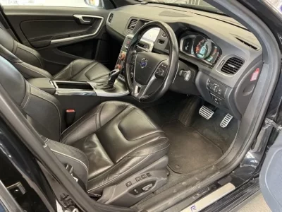 Volvo V60  с аукциона в Японии