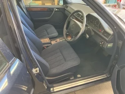 Mercedes-Benz E CLASS  с аукциона в Японии