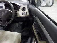 Suzuki SWIFT лот № 2075 оценка R  с аукциона в Японии 6