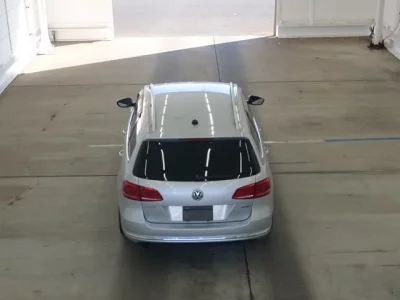 Volkswagen PASSAT VARIANT  с аукциона в Японии