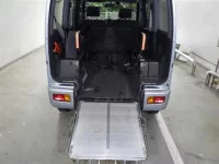 Daihatsu Atrai Wagon лот № 1042 оценка 3  с аукциона в Японии 6