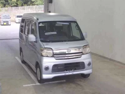 Daihatsu Atrai Wagon  с аукциона в Японии