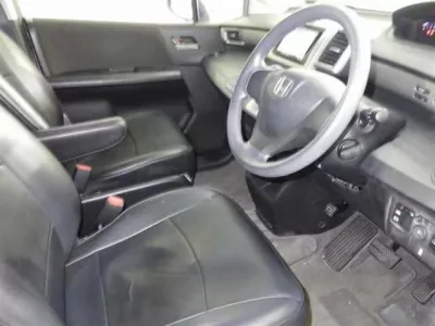 Honda FREED  с аукциона в Японии