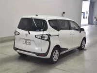 Toyota SIENTA лот № 10130 оценка 3.5  с аукциона в Японии 4
