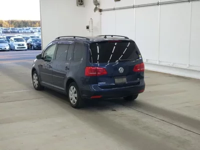 Volkswagen GOLF TOURAN  с аукциона в Японии
