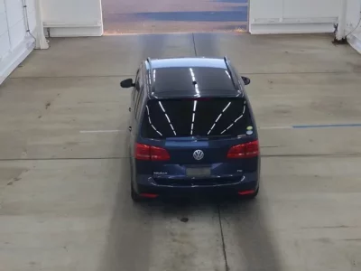 Volkswagen GOLF TOURAN  с аукциона в Японии