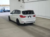 BMW 2-Series лот № 5077 оценка 4  с аукциона в Японии 1