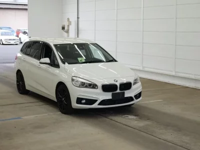 BMW 2-Series  с аукциона в Японии