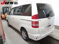 Toyota NOAH лот № 7182 оценка R  с аукциона в Японии 4