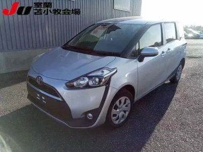 Toyota SIENTA  с аукциона в Японии