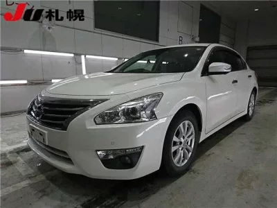 Nissan TEANA  с аукциона в Японии