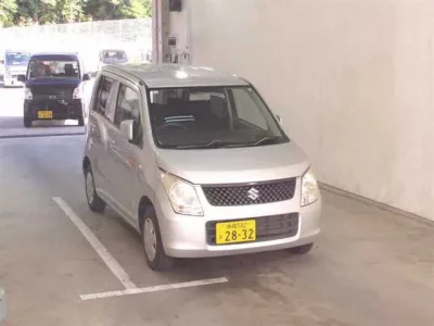 Suzuki WAGON R  с аукциона в Японии