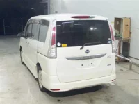 Nissan SERENA лот № 1077 оценка 3  с аукциона в Японии 1
