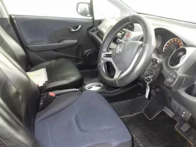 Honda FIT  с аукциона в Японии