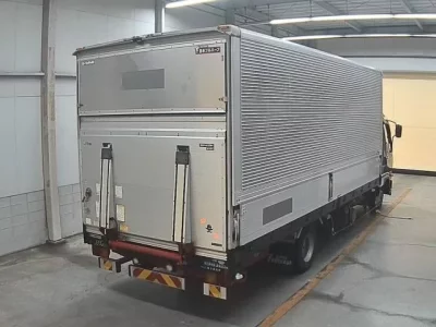 Mitsubishi FUSO FIGHTER