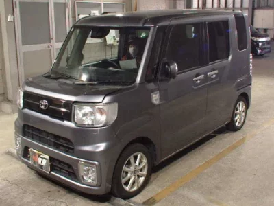 Toyota PIXIS MEGA