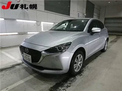 Mazda MAZDA2  с аукциона в Японии