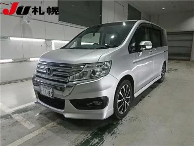 Honda STEP WAGON  с аукциона в Японии