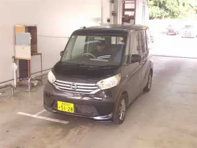 Nissan DAYZ ROOX  с аукциона в Японии