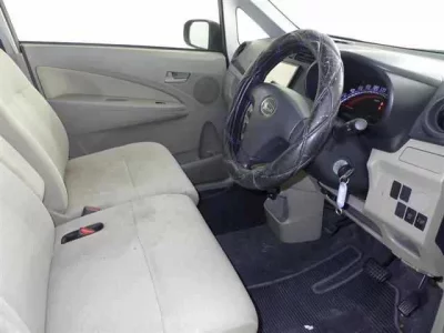 Daihatsu MOVE  с аукциона в Японии