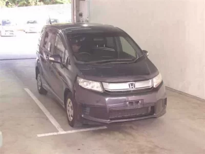 Honda FREED  с аукциона в Японии