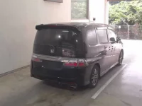 Honda STEP WAGON лот № 1123 оценка 3  с аукциона в Японии 4