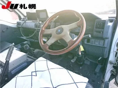 Mitsubishi DELICA TRUCK