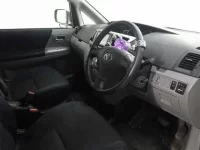 Toyota VOXY лот № 1143 оценка 3.5  с аукциона в Японии 2